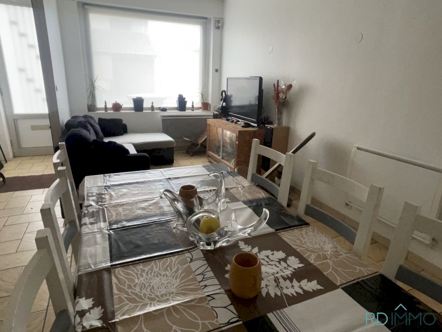 maison avec potentiel, 3 chambres, un bureau, plein sud