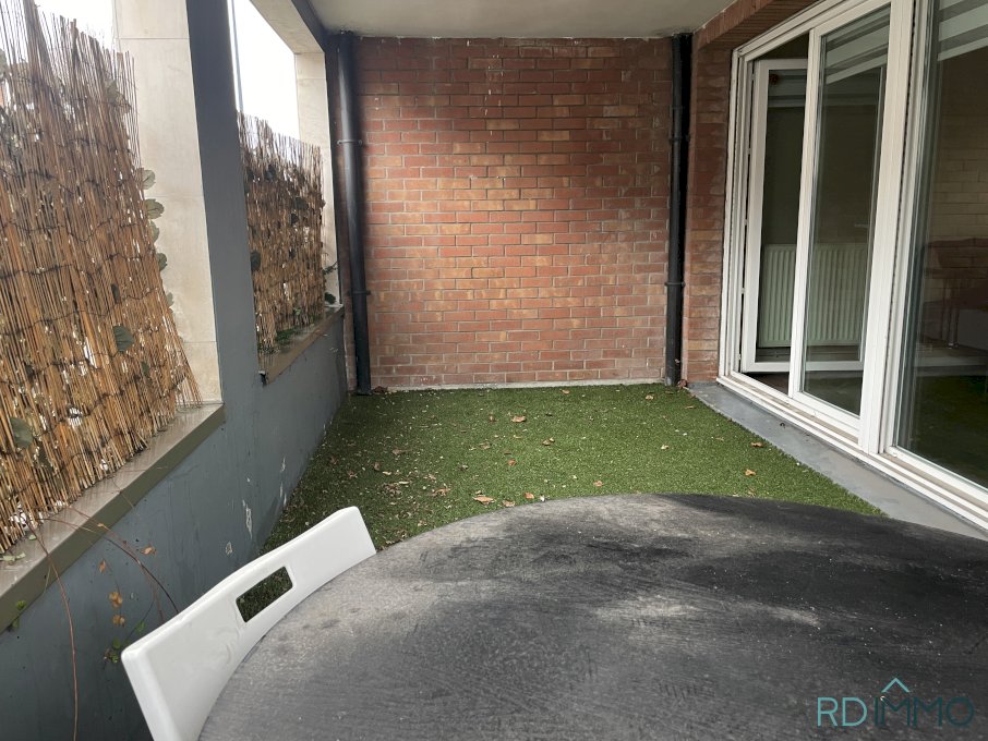 Appartement T3 à Vendre avec Terrasse et Box Quartier Croix Centre